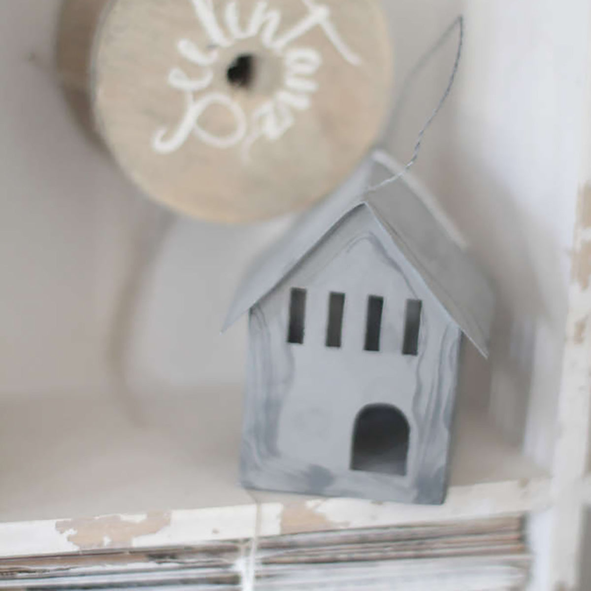 Zinkhaus zum Hängen 8 x 5,5 cm - athomewithpaula