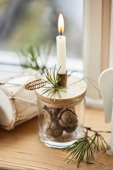 Dünne hohe Kerze creme Ø:1,3 H:20