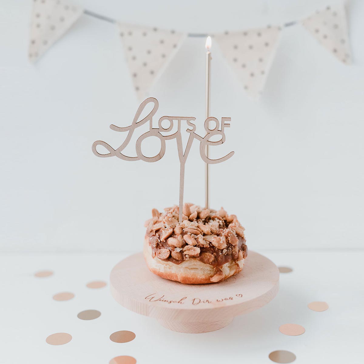 Cake Topper Lots of Love - athomewithpaula