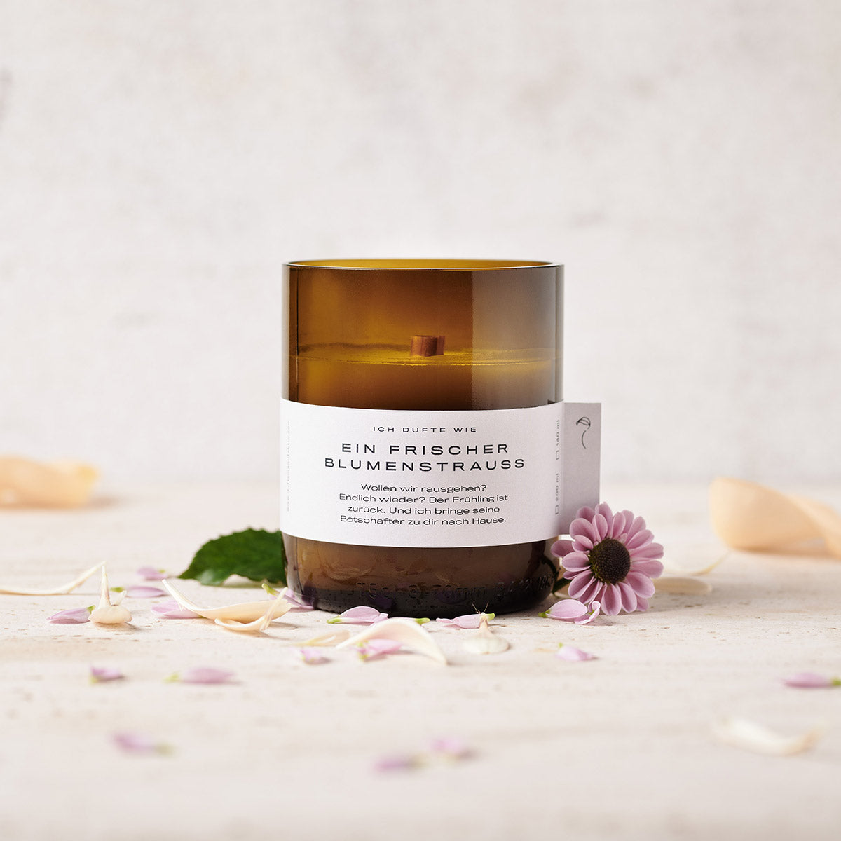 Ein kleiner frischer Blumenstrauß - athomewithpaula