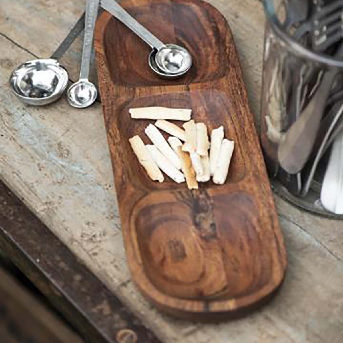 Tapastablett mit 3 Fächern geöltes Akazienholz - athomewithpaula