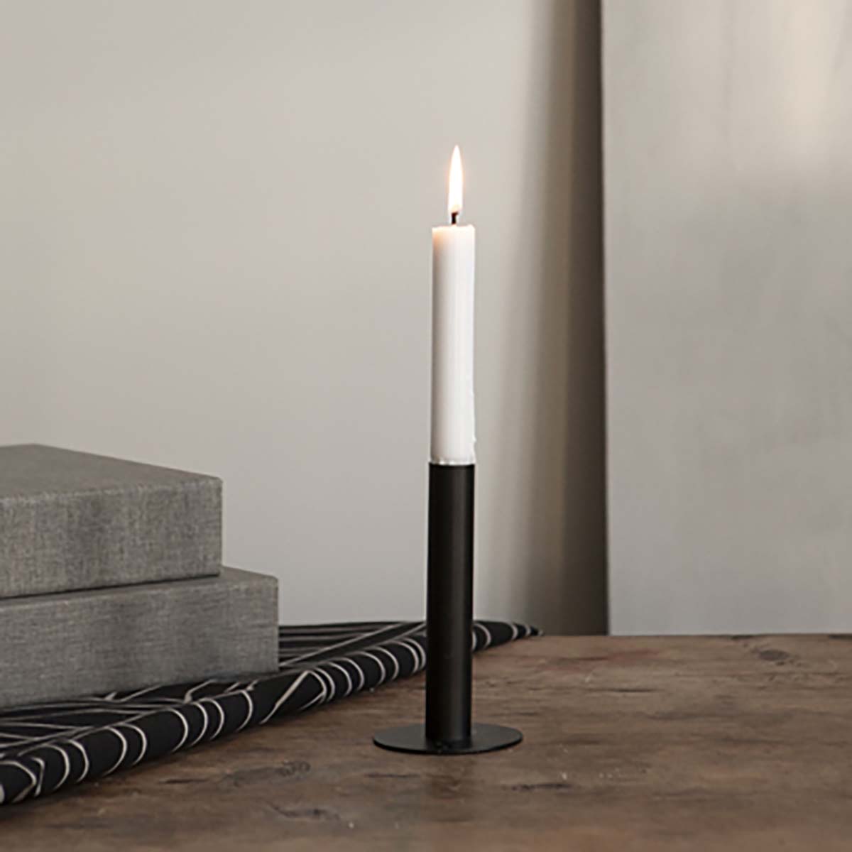 Ektorp - Großer schwarzer Kerzenhalter - athomewithpaula