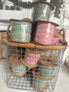 Veloursband auf Spule rosa