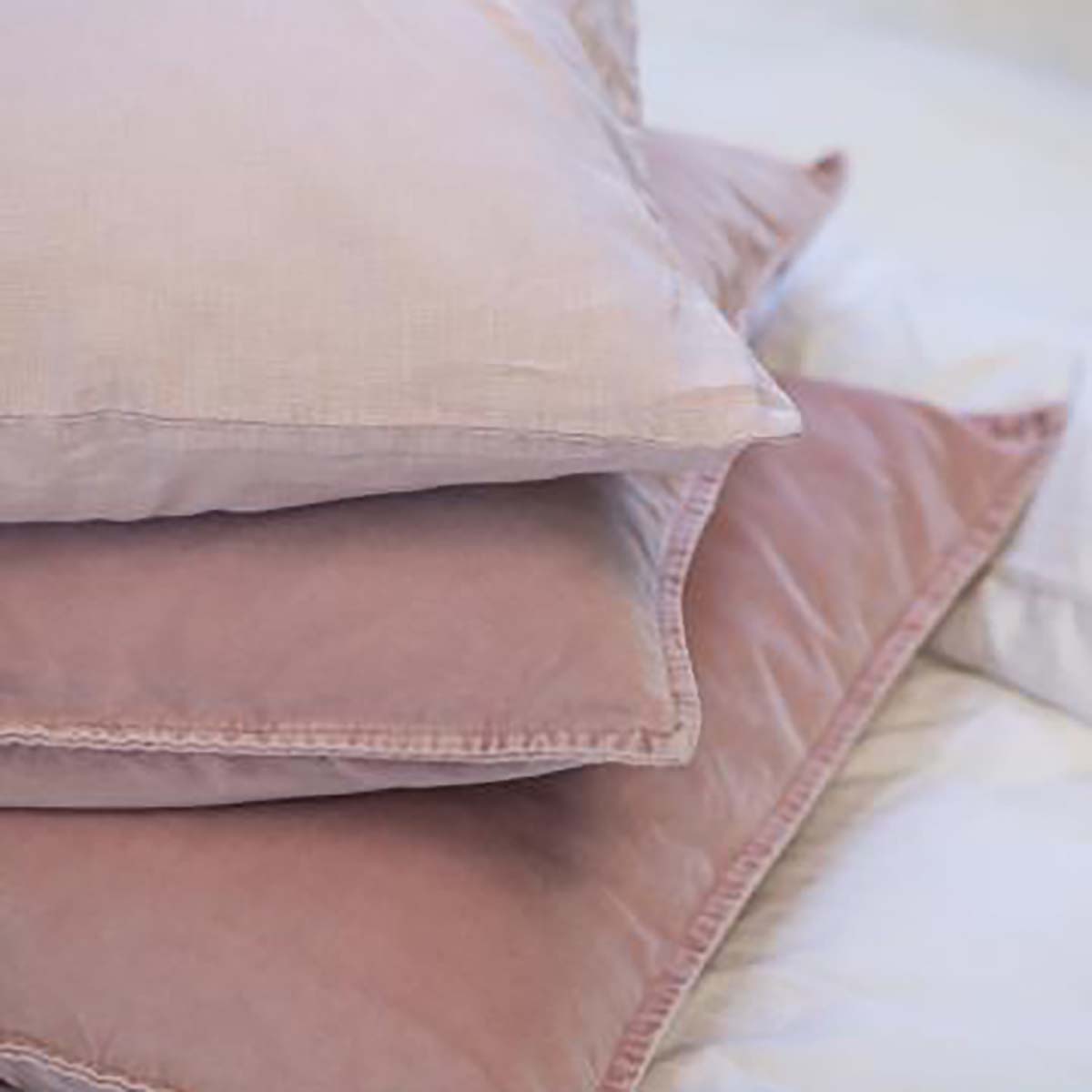 Kissenbezug Velours rose shadow - athomewithpaula