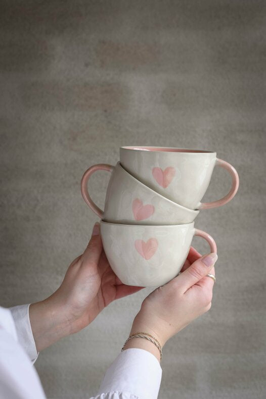 Maja's Cottage Becher "A lovely  cup of Love"