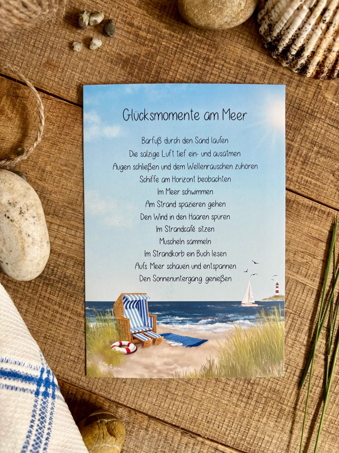 Ann & Jan Postkarte „Glücksmomente am Meer“ – Sommerkarte mit Strandkorb - athomewithpaula