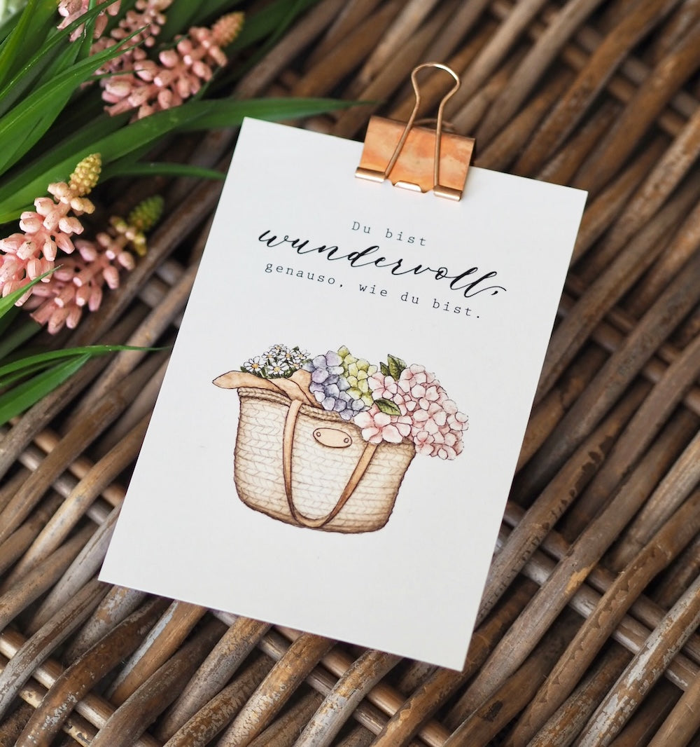 Frollein Lücke Postkarte „Korbtasche“ - athomewithpaula