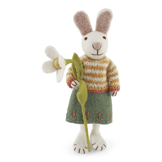 Gry & Sif Hasenmädchen mit Schneeglöckchen aus Filz