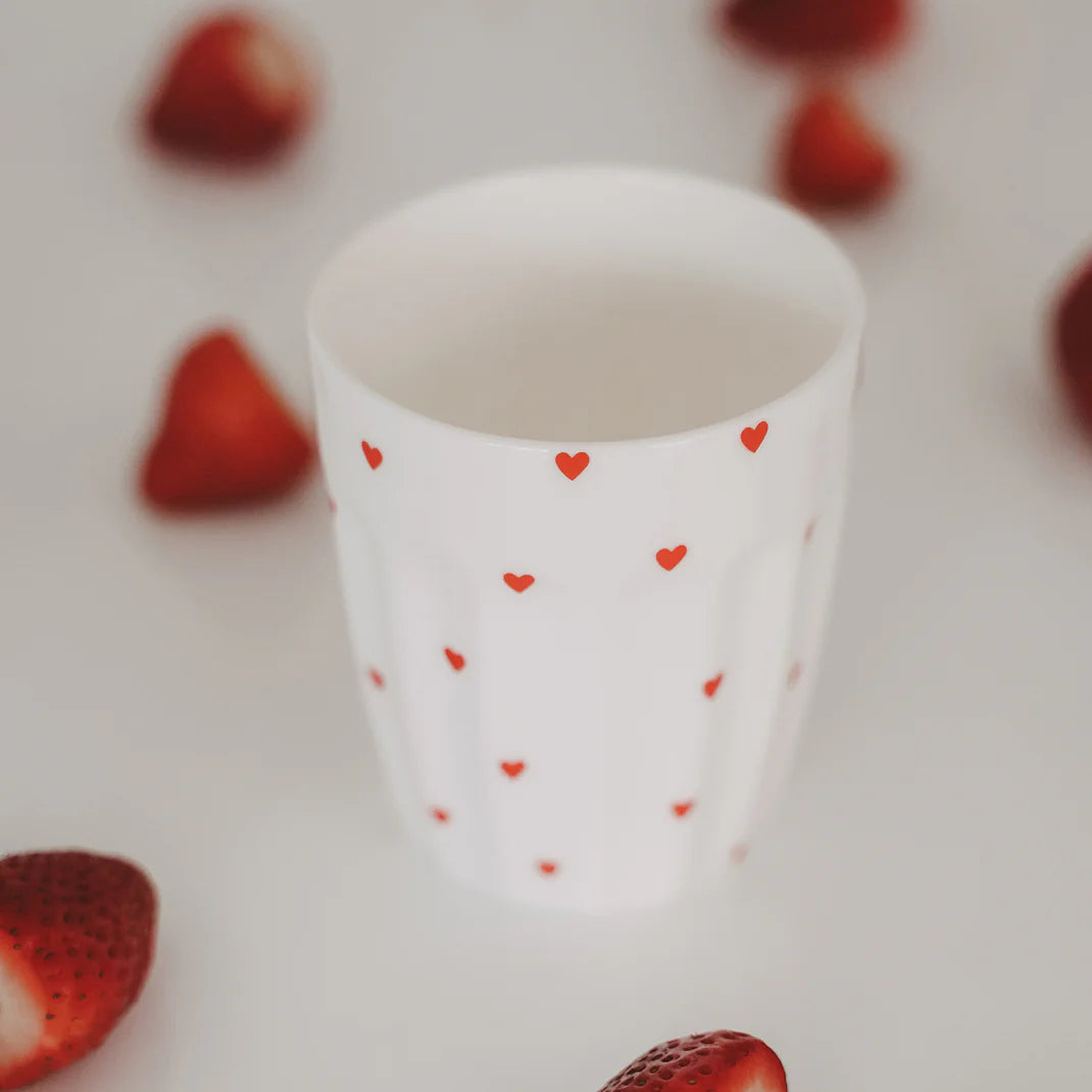 Eulenschnitt Becher kleine Herzen rot - athomewithpaula